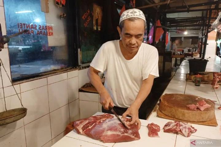 Jelang Imlek dan Ramadan, Pemkot Jakarta Timur Minta Pedagang Daging Jaga Standar Kebersihan