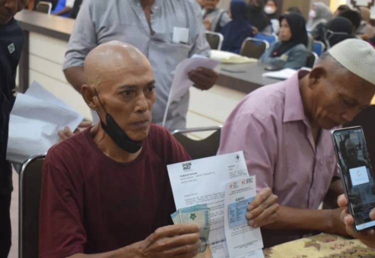 PMI Salurkan Bantuan Dana  Rp2,3 Miliar untuk Korban Banjir Aceh Tamiang