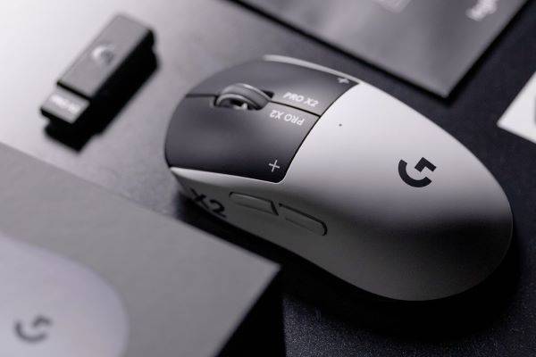PRO X2 SUPERSTRIKE, Mouse Gaming Pertama Berteknologi Revolusioner SUPERSTRIKE di Indonesia