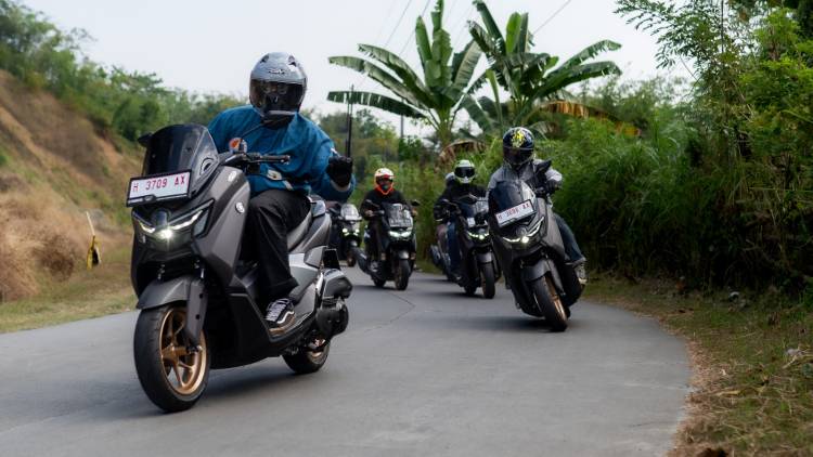 Fitur-Fitur Andalan NMAX “TURBO” ini Bikin Touring Libur Lebaran Jadi Happy MAXimal