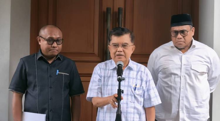 Jusuf Kalla Bantah Tuduhan Pendanaan Isu Ijazah Jokowi, Siap Tempuh Jalur Hukum