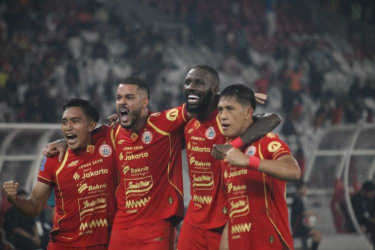 Hasil Babak Pertama: Penalti Elano Bawa Persija Unggul 1-0 atas Persebaya