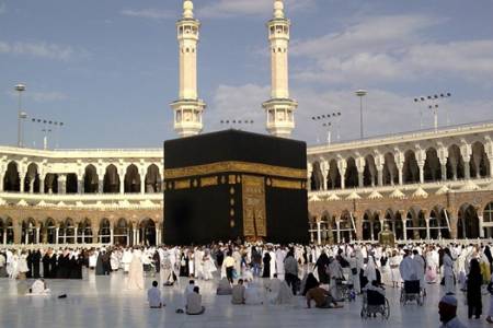 DPR dan Menag Gelar Raker Soal Ibadah Umrah  Hari Ini