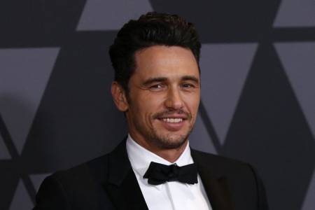 Kecanduan Seks, James Franco Akui Tidur dengan Murid Sendiri