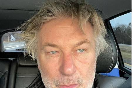 Suami Mendiang Halyna Hutchins Murka dengan Sikap Alec Baldwin 