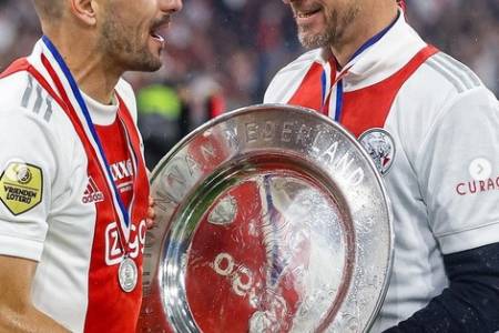 Erik Ten Hag Bawa Ajax Amsterdam Juara Liga Belanda 2021-2022