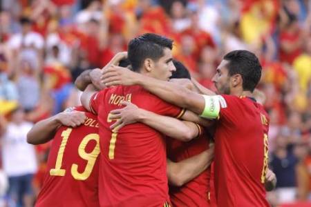 Timnas Spanyol Hajar Republik Ceko 2-0