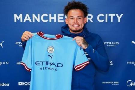 Kalvin Philips Resmi Gabung ke Manchester City