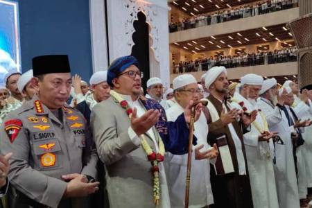 HM Jusuf Kalla Hadiri Haul Abuya Al Habib Hasan bin Ahmad Baharun  