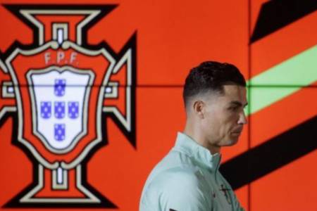 Manchester United Berniat Putus Kontrak Ronaldo!