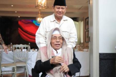 Pràbowo Temui Kyai Sepuh Nahdlatul Ulama di Jawa Timur