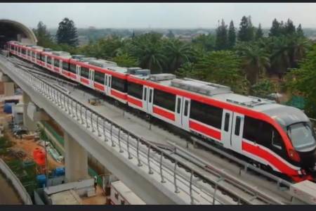 Yuk Naik LRT Jabodetabek....!