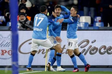 Liga Italia 2022/2023: Hajar AS Roma 2-1, Napoli Kokoh Dipuncak Klasemen