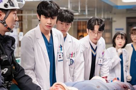 Memasuki Season Ketiga, Simak 5 Fakta Menarik Para Pemain dan Sutradara “Dr. Romantic 3”