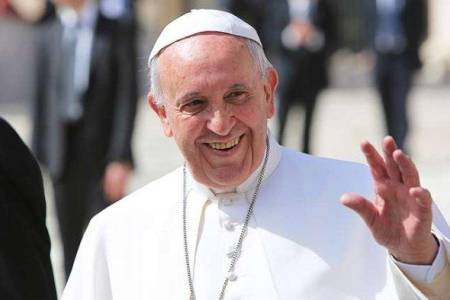 Paus Fransiskus Minta Israel Hentikan Kebiadabannya