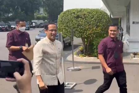 Presiden Jokowi Panggil Mendikbud Nadiem Makarim