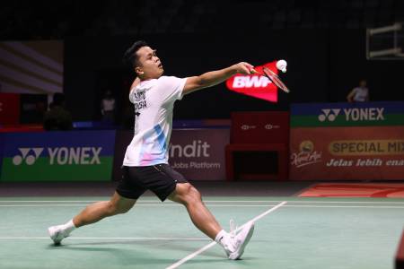 Diluar Dugaan, Ginting Tersingkir di Babak Pertama Indonesia Open 2024
