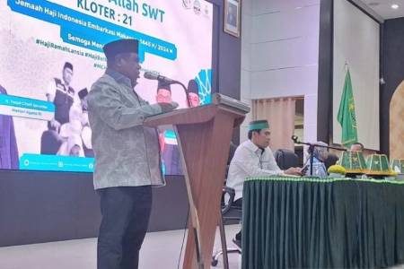 Info Haji 2024: Pj Gubernur Papua Barat Jemput Jamaah Hajinya di Makassar