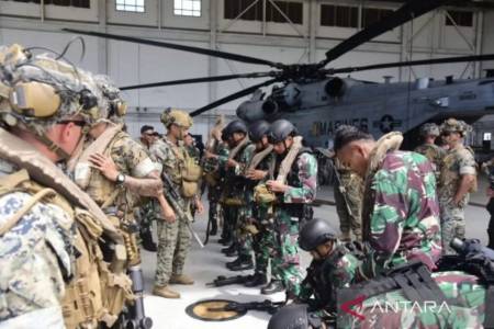 TNI AL dan Korp Marinir AS Latihan Bersama Mobile Udara di Hawaii
