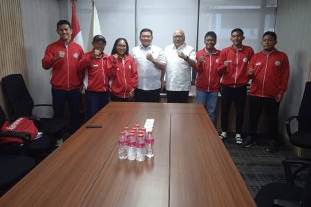 Ketum PP Pesti Resmi Lepas 4 Atlet untuk Berlaga pada Kejuaraan Dunia Soft Tennis di Korea Selatan