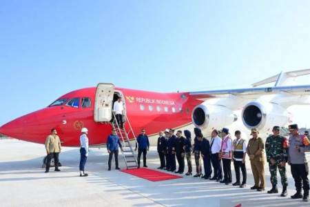 Presiden Jokowi Perintahkan Menhub Ubah Bandara IKN jadi Komersial