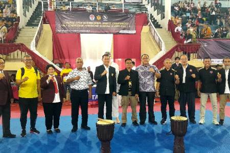 Resmi Dibuka! 4 Ribuan Atlet Ikuti Kejuaraan Karate Tingkat Internasional Piala Kemenpora di GOR Ciracas