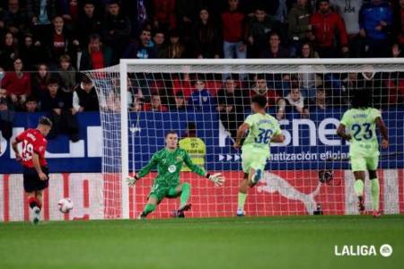 Liga Spanyol: Barcelona Takluk 2-4 dari Osasuna