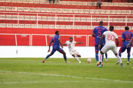 Malut United Takluk 1-3 atas Arema, Imran: Kami Kehilangan Konsentrasi