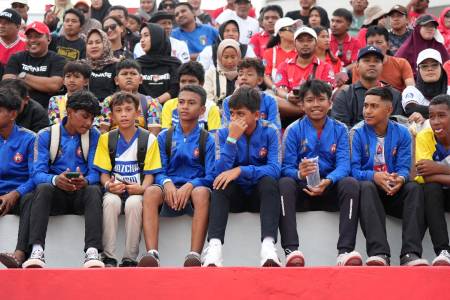 Malut United Wujudkan Filososi Berbagi Kebahagiaan