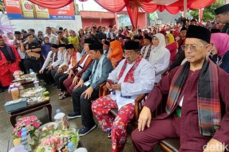 Pramono Anung dan Rano Karno  Hadiri Festival Bandeng Rawa Belong