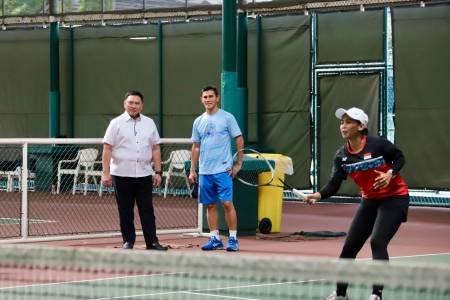 Ketum PP Pesti Kunjungi Training Camp Timnas Soft Tennis Indonesia, Beri Motivasi dan Jamuan Makan Malam