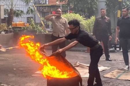 Southern Hotel Surabaya Adakan Fire Drill & Criminal Preventive Training