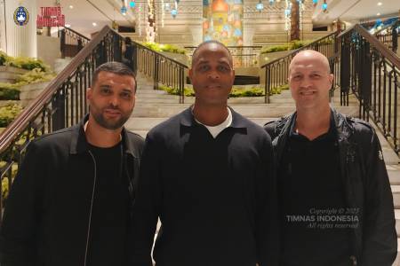 Patrick Kluivert dan Jordi Cruyff Tiba di Jakarta. Erick Thohir: Mereka Siap Bawa Garuda Mendunia 