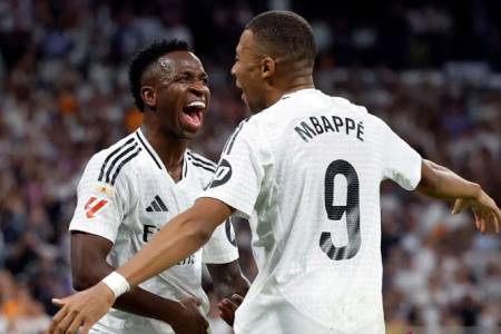 Ttup musim 2024/25 , Real Madrid Menang  2-0 atas Sociedad