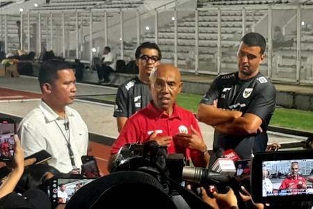 Simon Tahamata: Bukan Sekadar Bertalenta, Pemain yang Saya Suka juga Memiliki Teknik, Fleksibilitas, dan Mentalitas