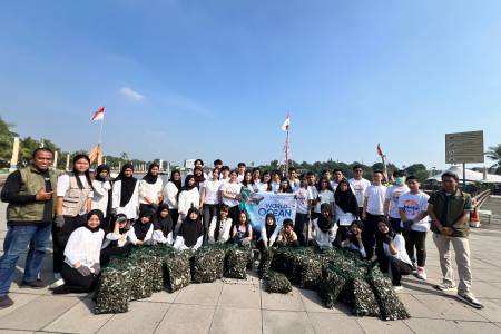 Pemuda Bergerak Pulihkan Laut: KOMIB Gelar Aksi Restorasi Pantai di Ancol