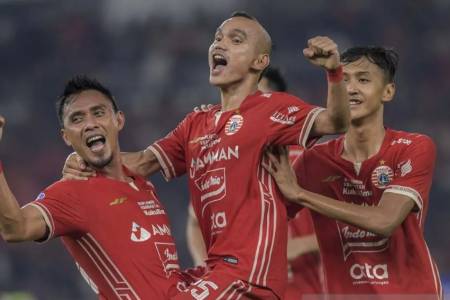 Maman Abdurahman Umumkan Gantung Sepatu dari Sepak Bola Profesional di Usia 43 Tahun