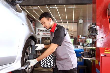 Pastikan Ban Aman Saat Roadtrip Liburan Sekolah