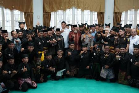 Menpora Dito Ariotedjo Hadiri Pelantikan  Sumbar Periode 2025–2029