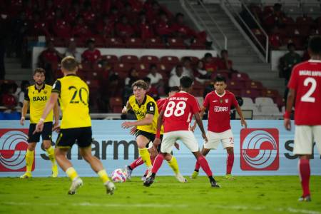 Piala Presiden 2025 di SUGBK: Oxford United Hajar Liga 1 All Star  dengan Skor 6-3