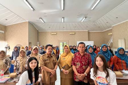 KOMIB Launching Program "Empowerment Ibu Rumah Tangga" di Cilacap Jawa Tengah