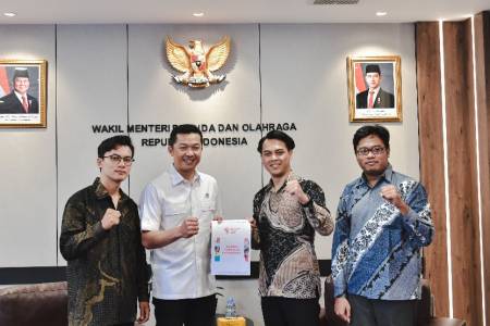 Wamenpora Apresiasi Program West Java Youth Sustainability Impact 2025 di Bandung