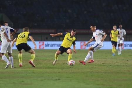 Piala Presiden 2025: Permak Arema FC 4-0, Oxford United Tantang Port FC di Partai Final