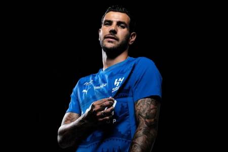 Klub Liga Arab Saudi Al Hilal Resmi Daratkan Theo Hernandez dari AC Milan