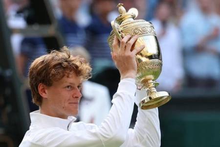Juara Wimbledon, Jannik Sinner Cetak Sejarah buat Italia