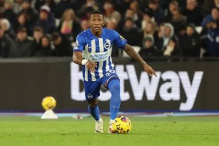 AC Milan Dlaporkan Capai Kesepakatan dengan Brighton & Hove Albion untuk Gaet Pervis Estupinan