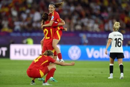 Timnas Putri Spanyol Tantang Timnas Putri Inggris di Partai Final Euro Putri