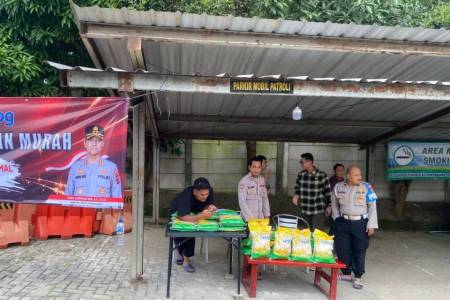 Polda Banten salurkan 20,5 ton beras lewat Gerakan Pangan Murah