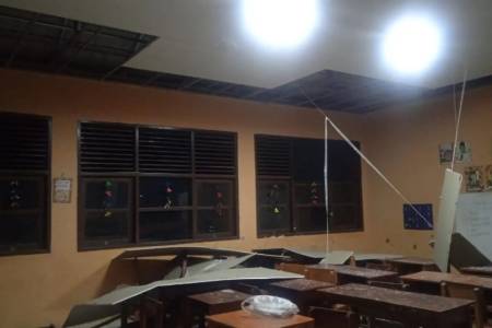 Akibat Gempa Bekasi, Sejumlah Rumah dan Gedung Perkantoran  di Karawang Rusak