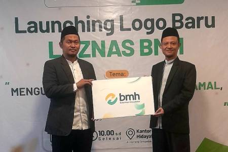 Laznas BMH Resmi Luncurkan Logo Baru, KH Nashirul Haq: Lebih Sederhana, Indah dan Inklusif!